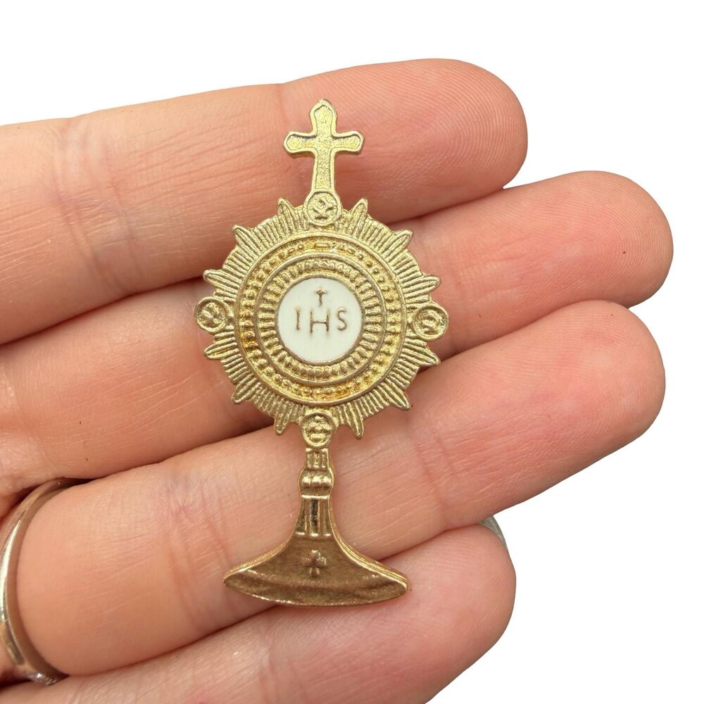 Monstrance Lapel Pin - Picture 3 of 3